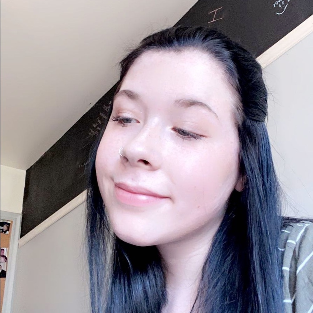 Meet your Posher, Savanah